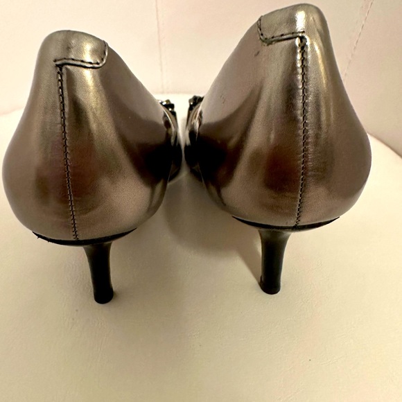Stunning COACH kitten heels Size 7.5 - Picture 4 of 5